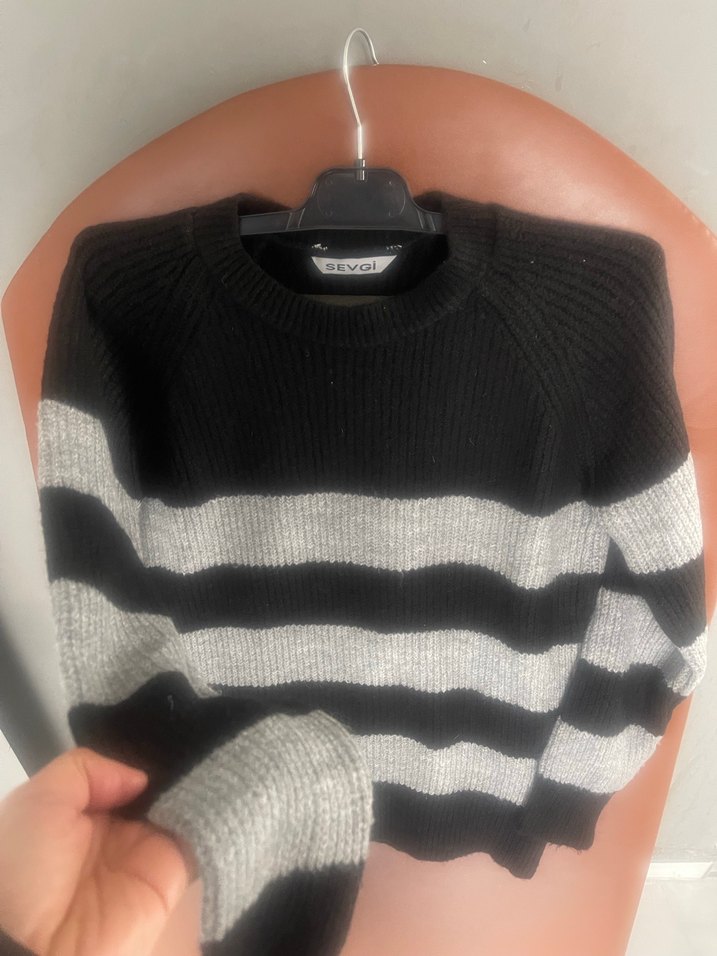 Gri Çizgili Örgü Kadın Kazak - Görsel 2