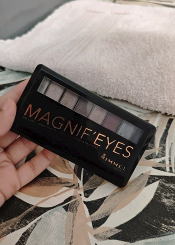 Rimmel London Magnif' Eyes Göz Farı Paleti - Görsel 4