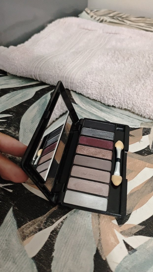 Rimmel London Magnif' Eyes Göz Farı Paleti - Görsel 3