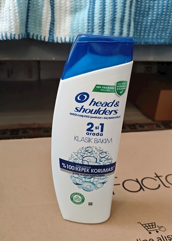 Head & Shoulders 2'si 1 Arada Klasik Bakım Şampuanı - Görsel 3