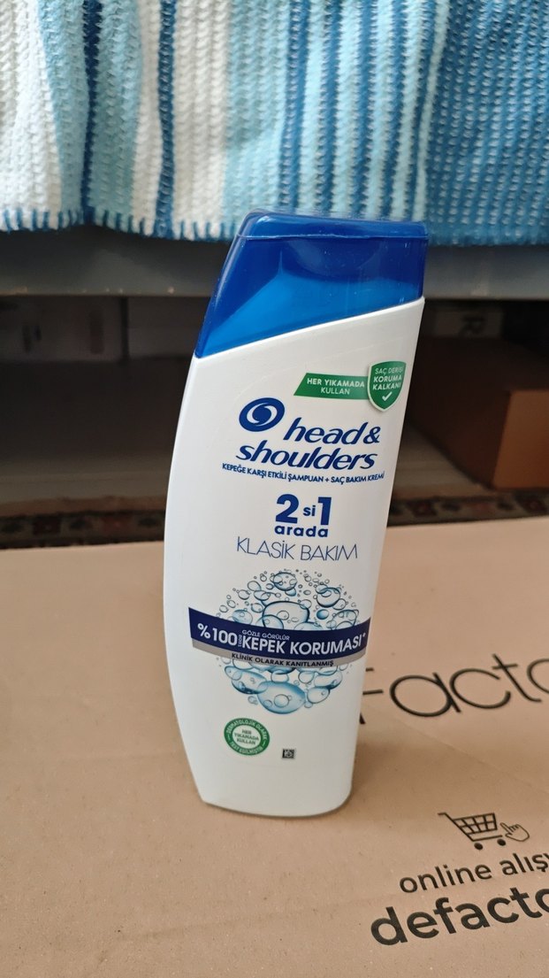 Head & Shoulders 2'si 1 Arada Klasik Bakım Şampuanı - Görsel 3