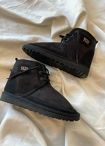 #ugg #bağcıklı #siyah