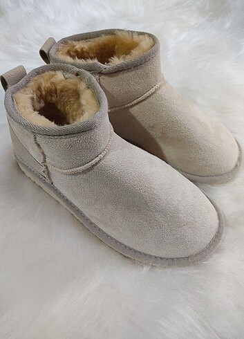 37 Beden ten rengi Renk #ugg #ultramini #bej