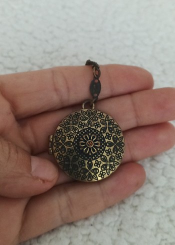 American Vintage Avon Damgali Vintage Pirinc Locket Kolye