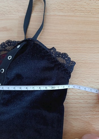 Dantel Detaylı Gotik Siyah Strappy Büstiyer - Görsel 6