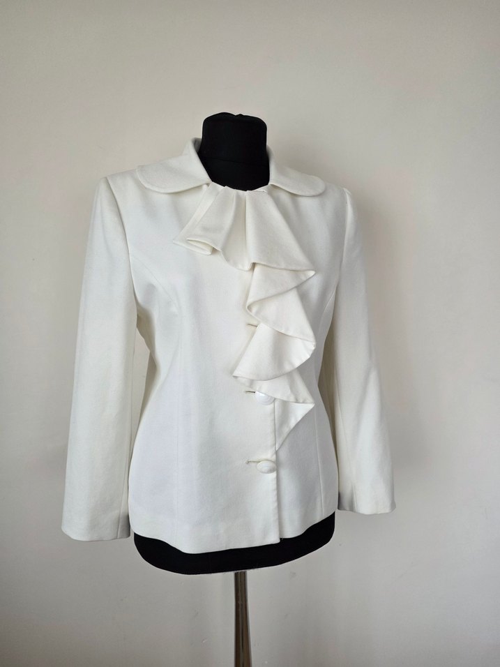 Beyaz Renkli Fırfırlı Kadın Blazer Ceket - Görsel 2