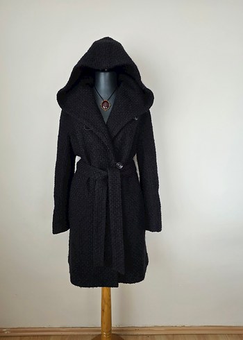 BCBG Maxazria ürünü