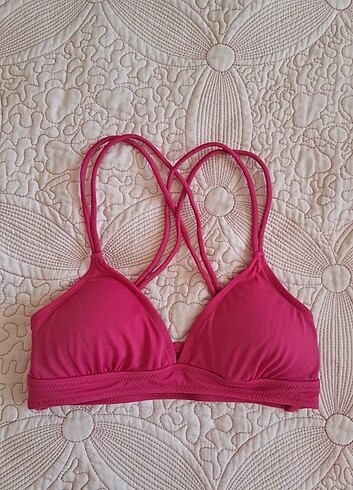 Penti bikini üstü