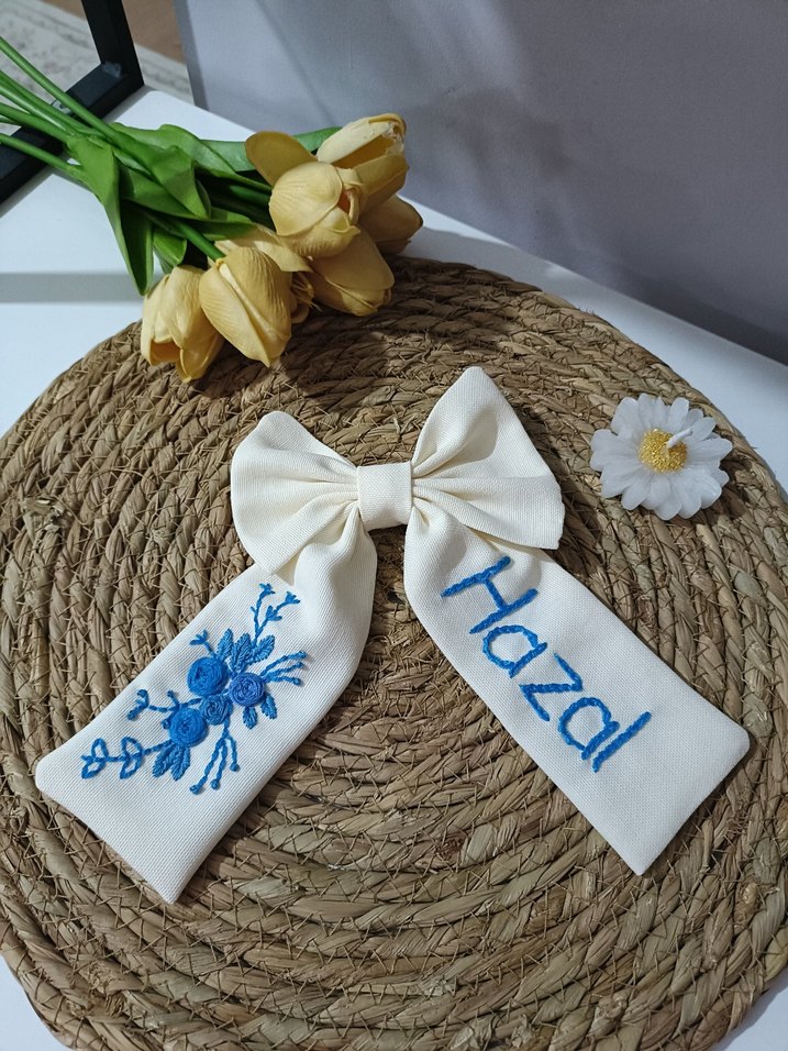 Nakışlı Beyaz Fiyonk Saç Tokası - Görsel 2