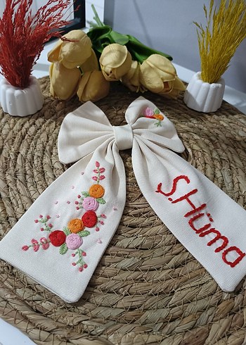 Nakışlı Beyaz Fiyonk Saç Bandı - Görsel 2