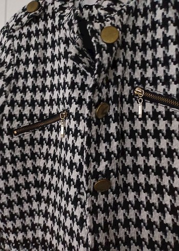 Düğmeli Siyah Beyaz Midi Kadın Ceket - Görsel 10
