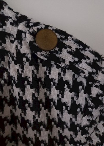 Düğmeli Siyah Beyaz Midi Kadın Ceket - Görsel 14