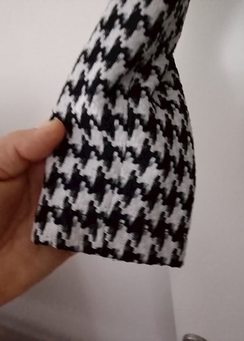 Düğmeli Siyah Beyaz Midi Kadın Ceket - Görsel 4