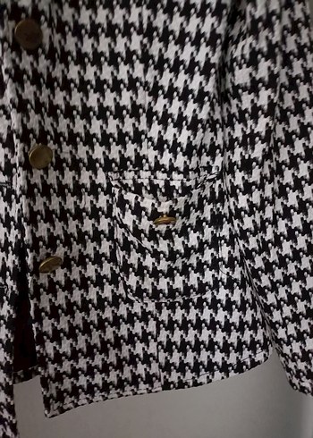 Düğmeli Siyah Beyaz Midi Kadın Ceket - Görsel 7