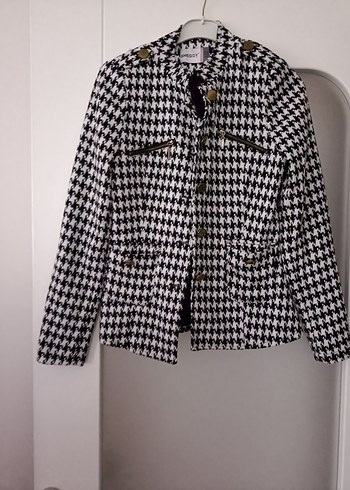 Düğmeli Siyah Beyaz Midi Kadın Ceket - Görsel 17