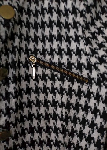 Düğmeli Siyah Beyaz Midi Kadın Ceket - Görsel 6