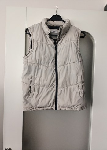 Gri Kapitone Fermuarlı Kadın Yelek - Görsel 2