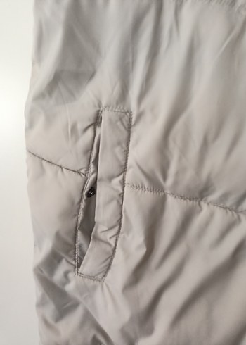 Gri Kapitone Fermuarlı Kadın Yelek - Görsel 3