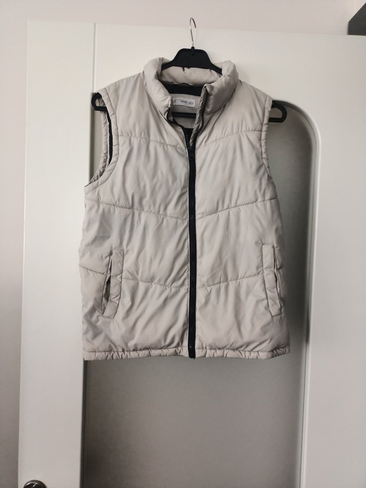 Gri Kapitone Fermuarlı Kadın Yelek - Görsel 2