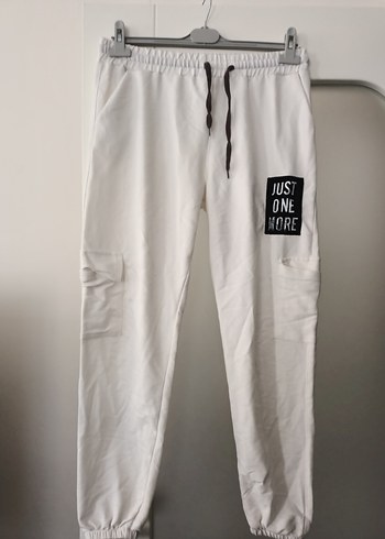 Beyaz Baskılı Rahat Kesim Kadın Eşofman Altı - Görsel 9