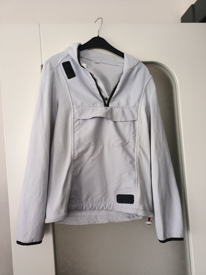 Gri Kapüşonlu Kadın Spor Ceket - Görsel 2