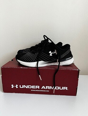 Under Armour kadın ayakkabı