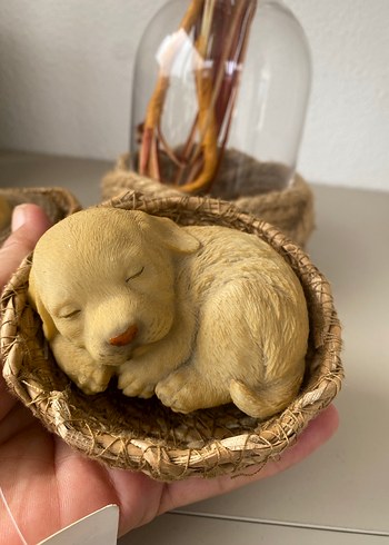 Hasır Sepetlerde Kahverengi Köpek Figürleri - Görsel 8