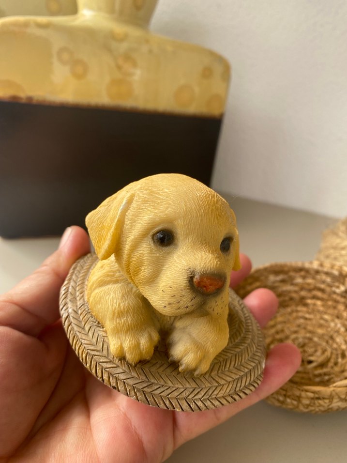 Hasır Sepetlerde Kahverengi Köpek Figürleri - Görsel 4