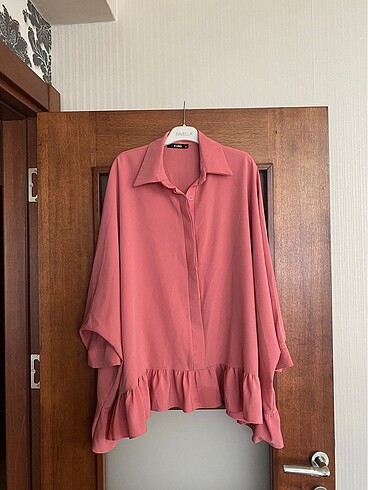 Pembe Tunik