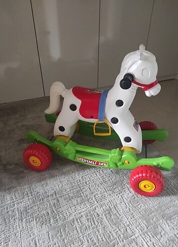  Beden Sallanan tekerlekli at oyuncak