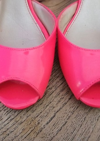 Neon pembe ayakkabı - Görsel 4