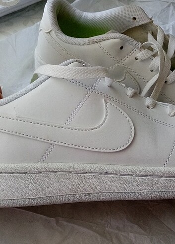 41 Beden beyaz Renk Orijinal Nıke unisex beyaz spor ayakkabı