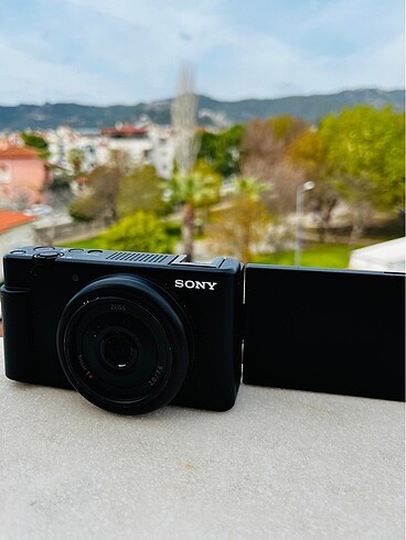 SONY-ZV1F VLOG FOTOĞRAF MAKİNESİ