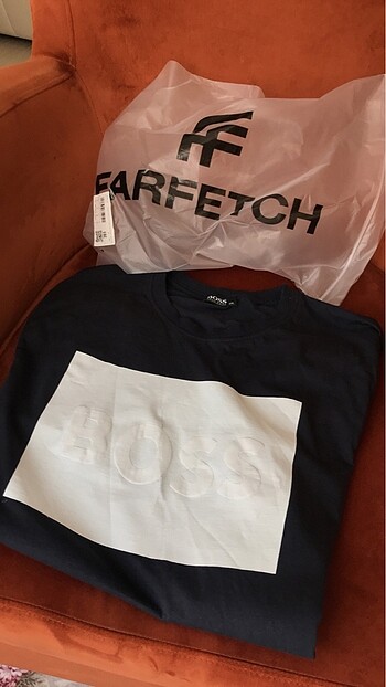 HUGO BOSS TSHIRT