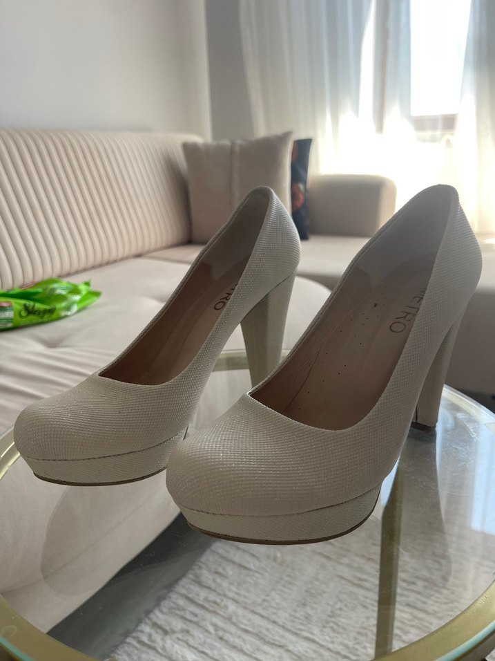 Beyaz Platform Topuklu Kadın Ayakkabı - Görsel 2