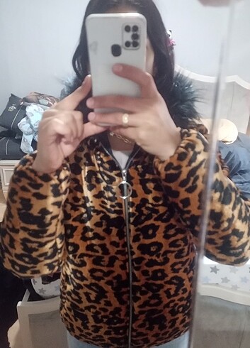 m Beden Leopar Mont