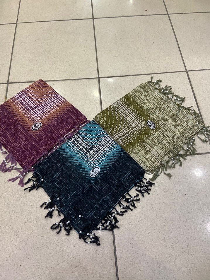 kenarı boncuk işlemeli mevsimlik eşarplar - Görsel 3