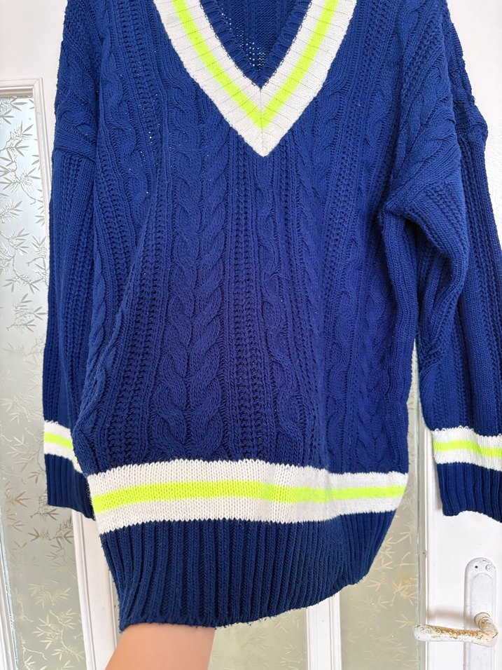 Mavi V Yakalı Triko Kadın Kazak - Görsel 2