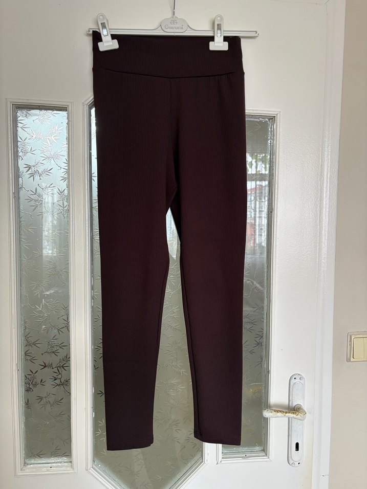 Siyah Kadın Midi Kumaş Pantolon - Görsel 2