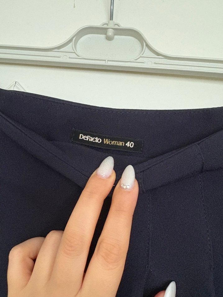 Tokalı Siyah Mini Etek - Görsel 4