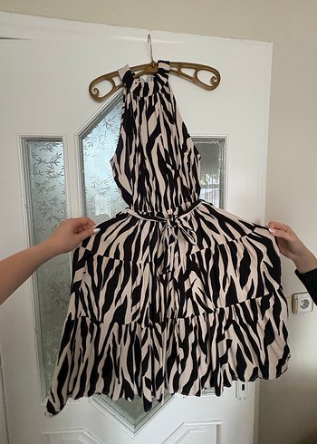 Zebra Desenli Midi Pilili Uzun Elbise