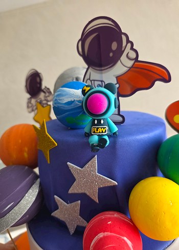 Renkli Uzay Temalı Figürlü maket Pasta - Görsel 5