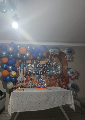 Uzay Temalı 3. Doğum Günü Parti Süsü
