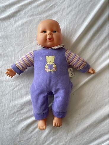 Oyuncak bebek