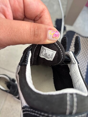 28 Beden siyah Renk Vans Çocuk Ayakkabı