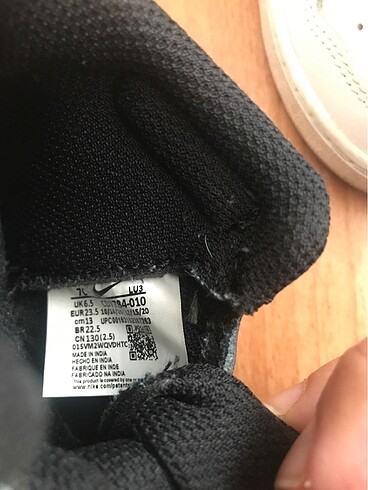 23 Beden siyah Renk Nike Orijinal ayakkabı 23.5 no