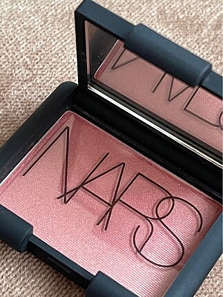 Nars Dolve Vita Allık