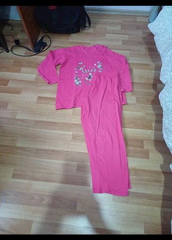 Pembe Uzun Kollu Baskılı Kadın Pijama Takımı