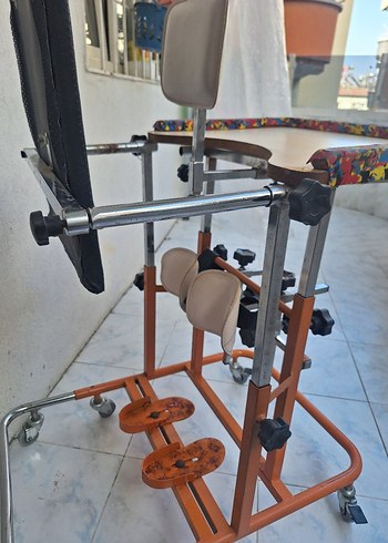 Ayakta Durma Masası