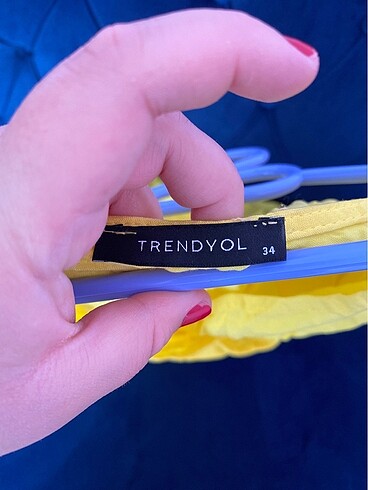 34 Beden Trendyol fırfırlı elbise
